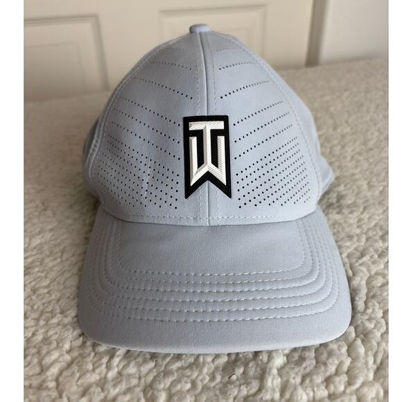 Nike Other - Tiger Woods TW Logo Nike Hat Flex Fit Size M/L Gray